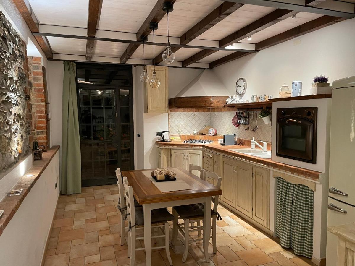 Il Granaio Apartment Кастането Кардучи Екстериор снимка